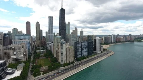 Hanock lakeshore traffic pull out Stock Footage 80795337