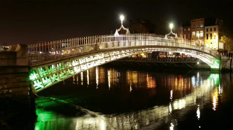 Ha'penny bridge, Dublin, Ireland Stock Footage 555910