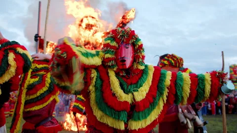 Happy carnival character Stockbeeldmateriaal 268335025