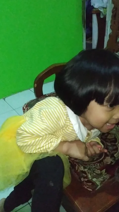 Happy child Video stock 209379473