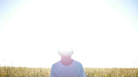 Happy child having fun in the wheat field Video stock 66357428