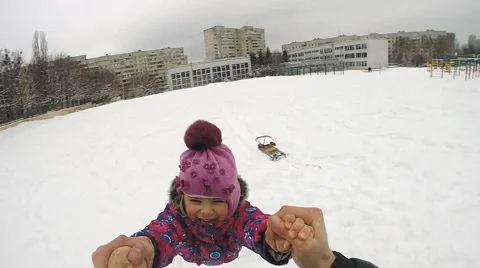 Happy Child Rotates and Fall on the Snow Vídeos de archivo 47163876