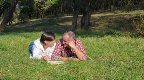 Happy couple Stock-Footage 60041633