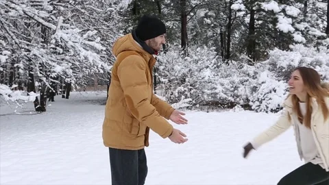 Happy couple hugging in winter Video stock 70139123