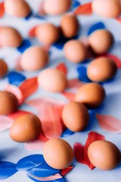 Happy Easter background, chicken eggs Stock Photos