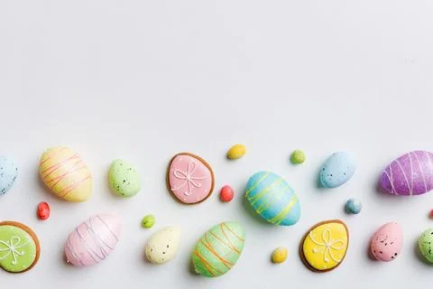 Happy Easter concept. Preparation for holiday. Easter eggs on colored backg.. Stock Photos