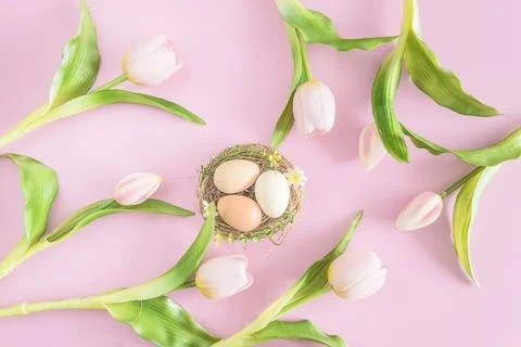 Happy easter holidays concept; Top view for artificial birdnest with eggs a.. Stock Photos