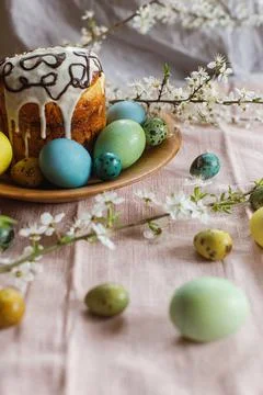 Happy Easter! Homemade easter bread and natural dyed easter eggs with sprin.. Stock Photos