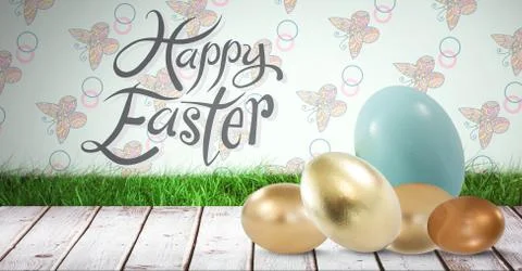Happy Easter text with Easter eggs in front of pattern Foto stock