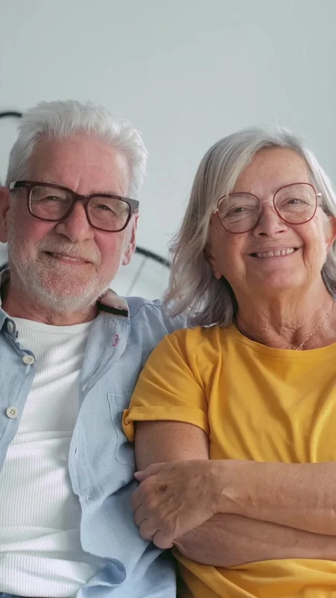 Happy Elderly Couple in Glasses 스톡 동영상 332684839