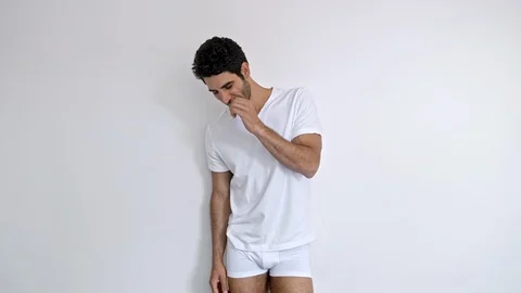 Happy guy in shorts 스톡 동영상 89476766