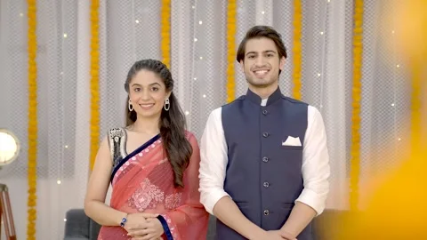 Happy Indian couple smiling to the camera Stock-Footage 249398907
