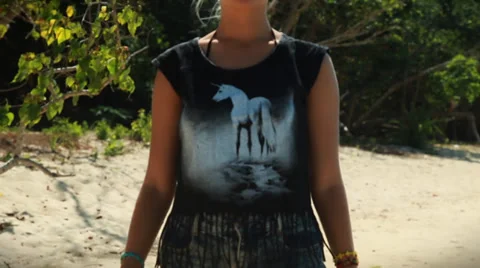 Happy model on the beach. Video stock 38313689