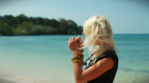 Happy model on the beach. Stock Footage 38314401