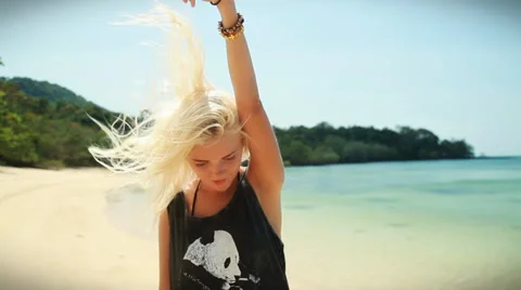 Happy model on the beach. Stock Footage 38315988