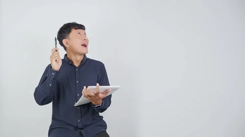 Happy Person Finding Answer While Holding Book 库存影片 344830834