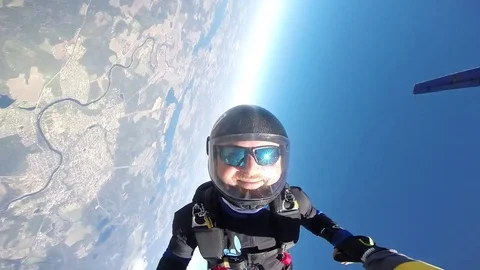 Happy skydiver Stockbeeldmateriaal 76622949