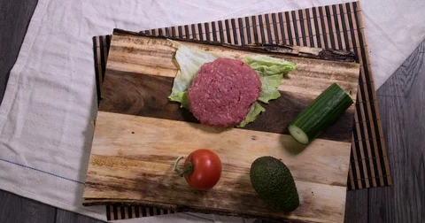 Happy smiling burger, stop motion Stock Footage 73729449