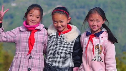 Happy students in countrside Video stock 77197602