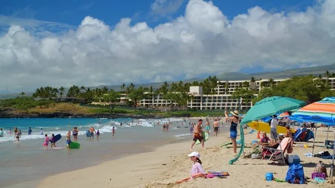 Hapuna Beach State Recreation Area near Kawaihae, Hawaii 스톡 동영상 92824987