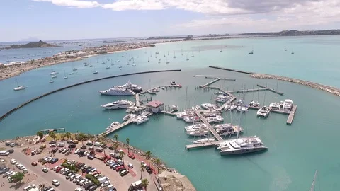 Harbor with ships 스톡 동영상 129424966