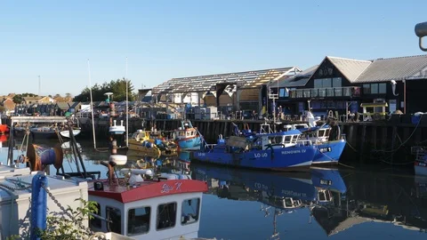 Harbour pan 스톡 동영상 121593937