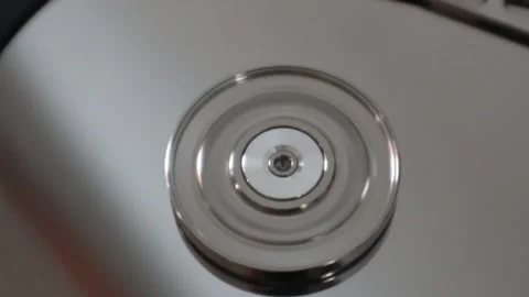 Hard disk drive reading data. Hard disk Vidéo 330145435