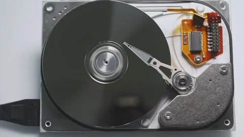 Hard disk drive spin up, initializing and stopping Vídeo Stock 171854255