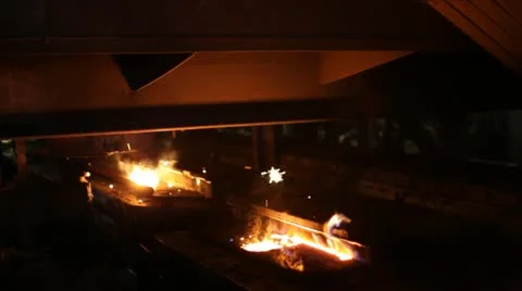 Hard, manual work in a foundry. 库存影片 24650780