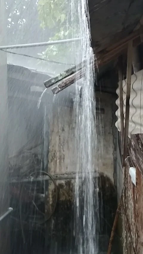 Hard rain 库存影片 322092388