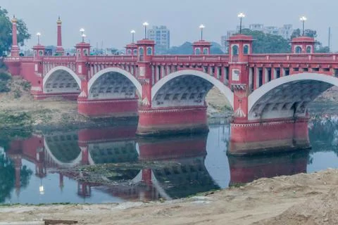 Hardinge Bridge (Pucca Pul) in Lucknow, Uttar Pradesh state, India Stock Photos