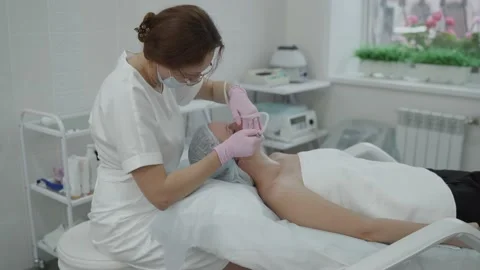 Hardware procedures in the cosmetologist's office Stock Footage 166169970