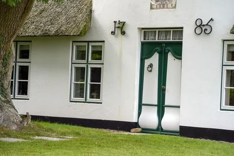 Hare Rabbit outside an old 1785 frisian house in Sylt Island Germany 스톡 사진