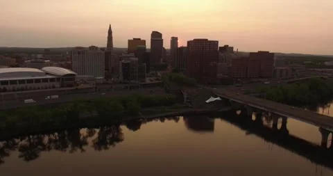 Hartford - Drone Move-In 스톡 동영상 245402689