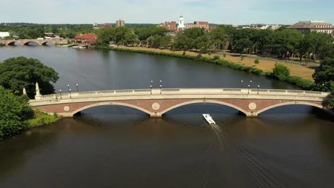 Harvard John Weeks Footbridge 4 Vidéo 205001976