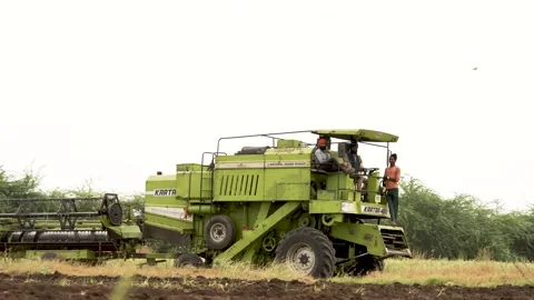 Harvester machine Video stock 236970516