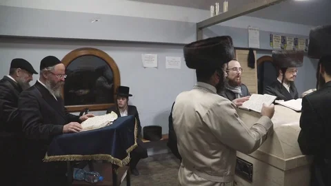 Hasidic pilgrimage to Lelow, Poland Stock Footage 126126105