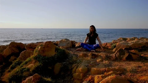 Hatha yoga Stock Footage 114662308