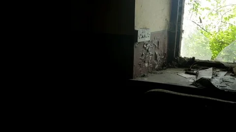 Haunted abandoned house, next to smashed window. 動画素材 72672043