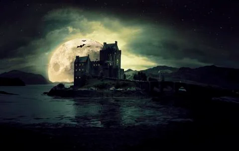 Haunted mystic eerie Eilean Donan Castle in Scotland Stock Photos