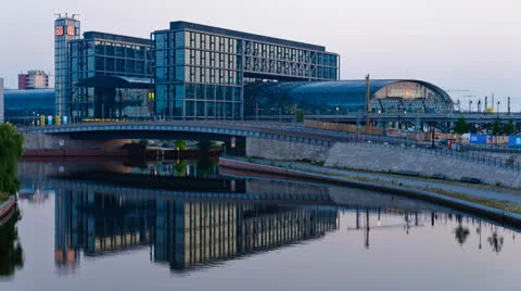 Hauptbahnhof Berlin Stock Footage 25507696