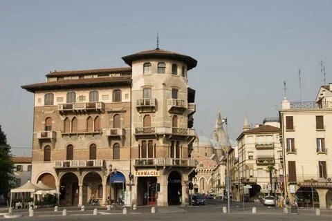  Häuser Italien, Veneto, Venetien, Padua, Padova, Häuser am Platz Prato de. Stock Photos