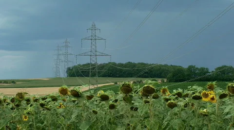 Haut tension Stock Footage 794198
