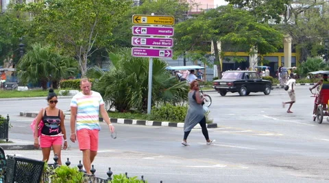 Havana traffic 库存影片 46247689
