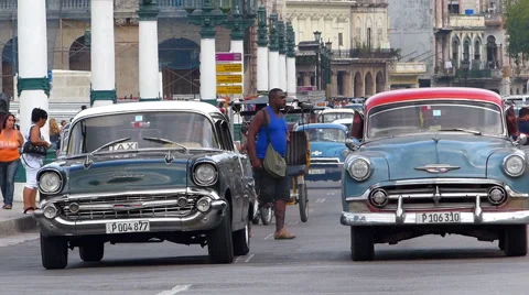 Havana traffic Stock Footage 46252558