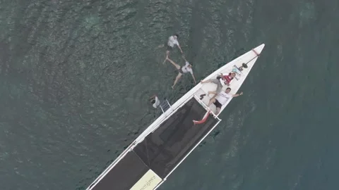 Have fun on the boat 動画素材 130272736