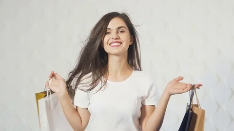 Have Fun with Shopping 動画素材 81757345