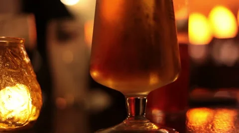 Having a beer at the pub Video stock 41404133