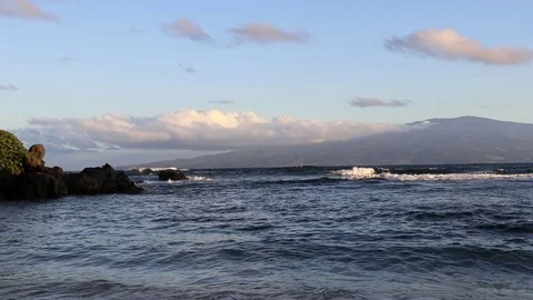 Hawaii Pacific Ocean waves Stock Footage 101619312