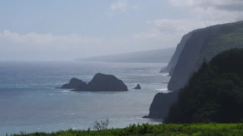 HAWAII – POLOLU LOOKOUT – COASTAL CLIFFS Stock Footage
